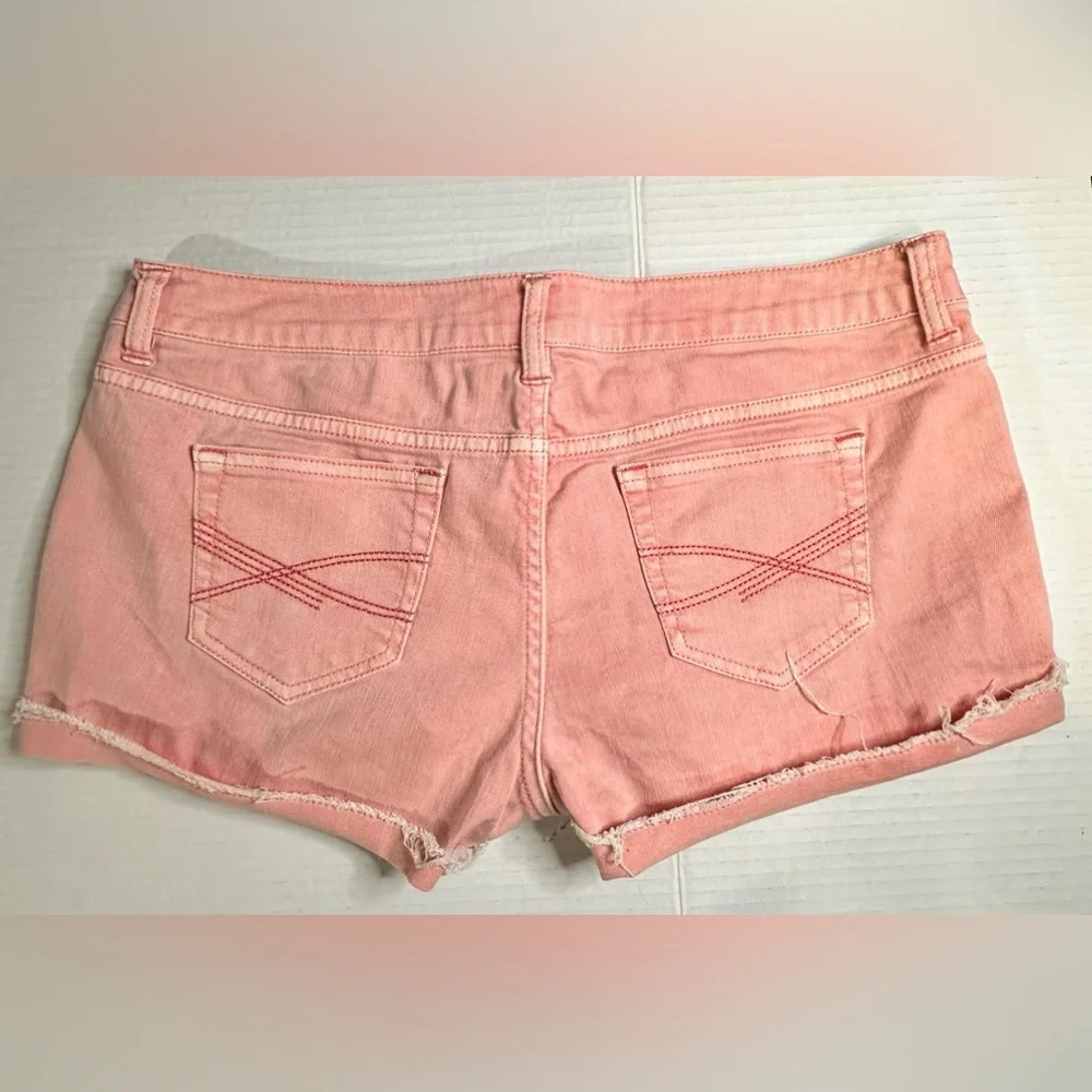 Aeropostale Jean Shorts Faded‎ Pink Distressed Frayed Hem Low Rise Size 9/10